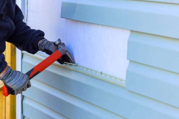 Trusted Emergency Siding Repair service in Holly Springs, NC - Creative Siding